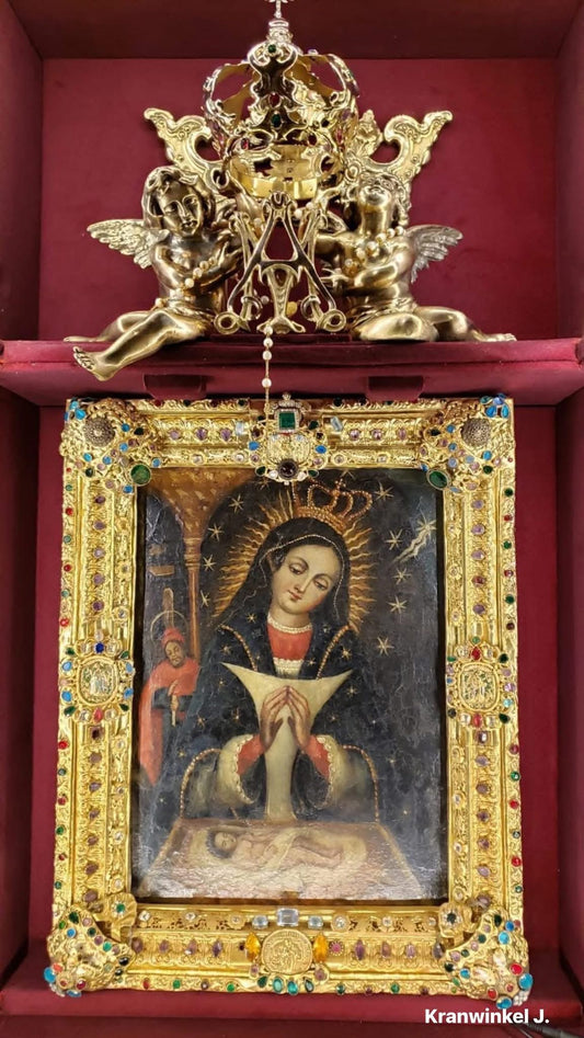 🕯️ Candle Offering before Our Lady of Altagracia