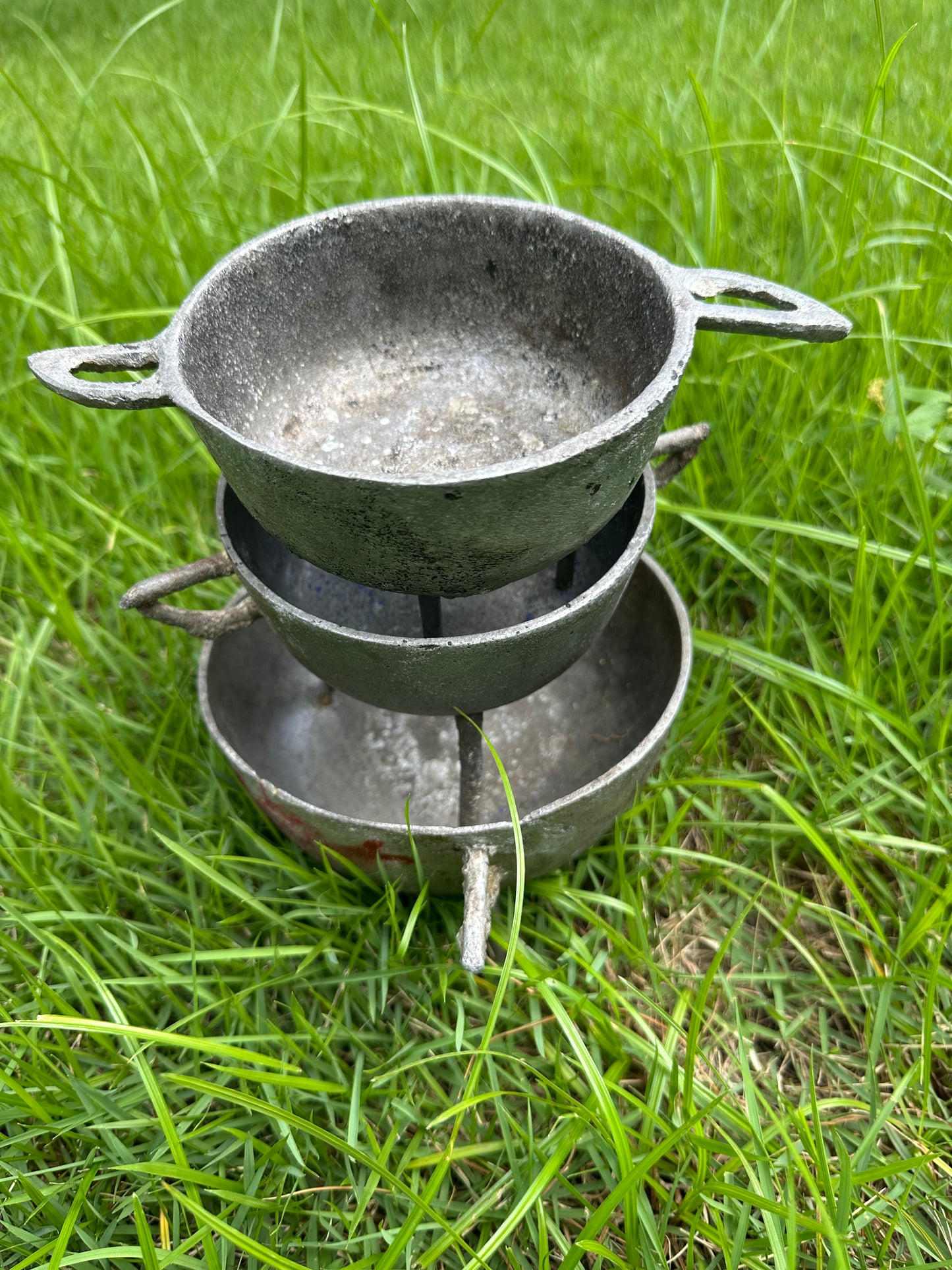 The 3-Legged Cauldron